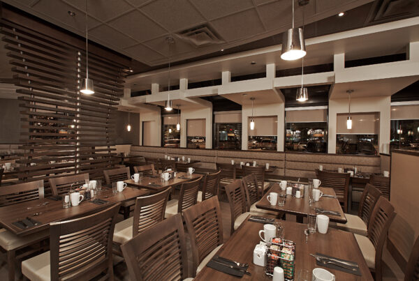 Grill 55 - Holiday Inn & Suites